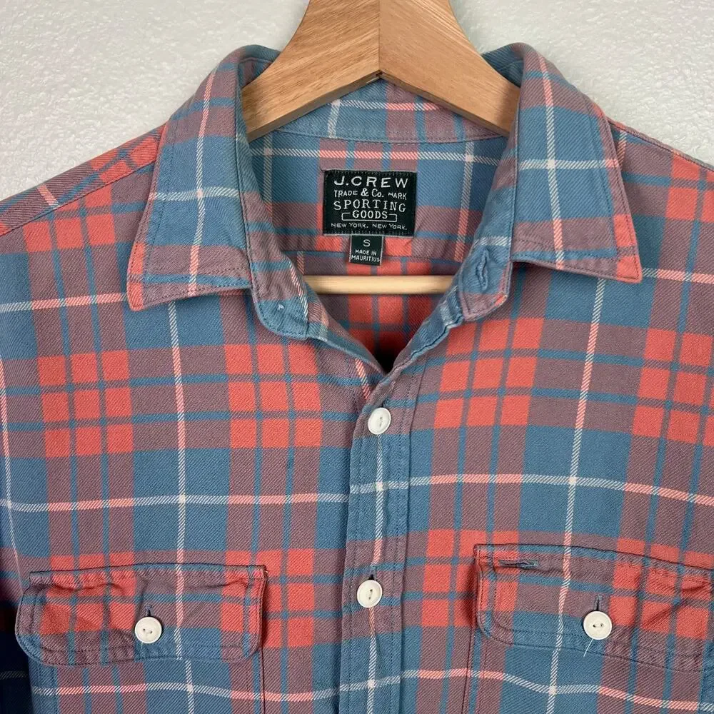 J. Crew Men's Peachy Pink and Sky Blue Button Up Soft Plaid Shirt Size Small‎